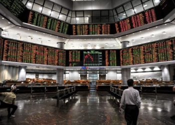 SHBA/Koronavirusi tremb investitorët, bursa shënon vlera në rënie