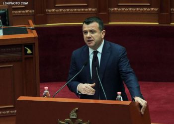 “E mirëkuptoj Bashën që po qan”/ Balla: Me anti-KÇK-në do ua nxijmë jetën të fortëve
