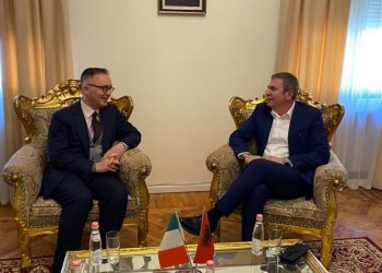 Tryeza e Reformës zgjedhore, mesazhi i ambasadorit italian: Riktheni dialogun politik