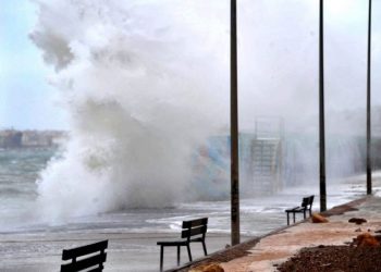 Cikloni “Kiara” godet Shqipërinë në mesjavë, sinoptikanët: Dëborë dhe temperatura nën zero