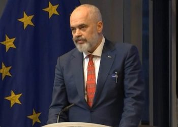 Mbi 1 miliardë euro donacione për tërmetin, Rama citon librat e shenjtë: Njerëzimi është një komb i vetëm; Faleminderit!