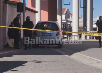 Shkodër, administratori i Vllasnisë/ Xhenierët e heqin lëndën plasëse dhe e çojnë në laborator