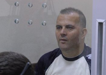 Imitoi zërin e Geron Xhafajt në audiopërgjimin e dosjes “Babale”, lirohet nga burgu Fredi Alizoti