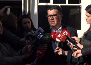 Haziri: S’kemi tejkaluar çështjen e kryeparlamentarit, optimist që marrëveshja do të arrihet