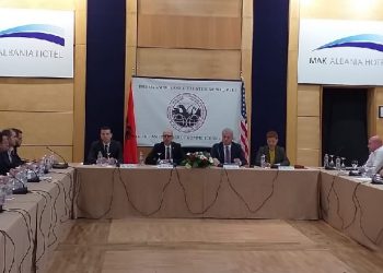 “Hiqni çmimet e referencës, praktikë primitive”, zbardhet apeli i Dhomës Amerikane të Tregtisë për Doganat