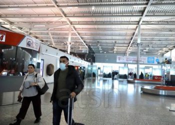 Kontrolle të rrepta për koronavirusin/ Çfarë po ndodh në Rinas dhe në portin e Durrësit