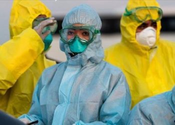 Koronavirusi nuk ndalet, shifra e të vdekurve shkon në 2.444 në Kinë