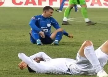 VIDEO/ Teuta i bën një “dhuratë” Tiranës, skuadra e Kukësit shtanget në “Niko Dovana”