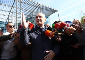 Zbardhen emrat/ Përveç Etilda Gjonajt, Meta kallëzon në SPAK dhe 2 zyrtarë të tjerë