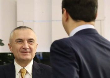 Lëvizja e papritur e Metës, thërret Bashën në takim: Do të bëj çdo gjë për të shpartalluar grushtin e shtetit