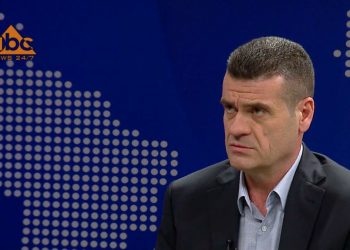 Patozi ironizon mbrojtjen që Rama i bën Dakos: Si në diktaturë për ndeshjen Partizani-Tirana