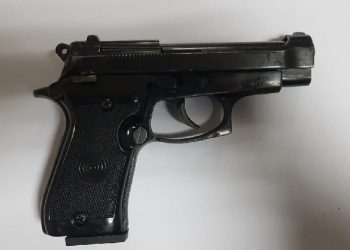 “Një i armatosur në lokal”, policia arreston durrsakun pas sinjalizimit nga qytetarët