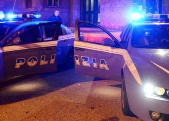Policia i kapi me 5 pistoleta, por ajo çfarë iu gjet në makinë fundos dy shqiptarët në Bari