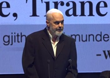 Rama, me brezin e ri të Mjekësisë: Punësuam 400 mjekë dhe 2200 infermiere në dy vite