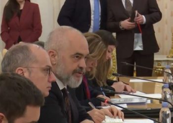 Rama takohet me Lavrov në Moskë: Çfarë pashë në Ukrainën e luftës