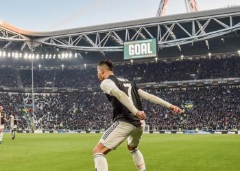 Juve mposht Fiorentinën falë penalltive të Ronaldos, portugezi kalon edhe një legjendë si Gerd Muller