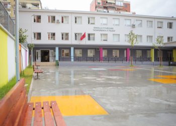 Rikonstruktohet shkolla “Konferenca e Pezës”, kushte më të mira për 570 nxënësit e saj