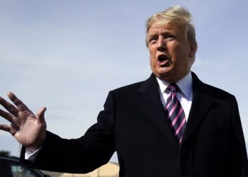 Donald Trump: E di se kush autori anonim i librit që më kritikon