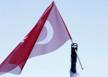 Turqi/Tetë të vdekur e dhjetëra të infektuar, mbyllet kufiri me Iranin