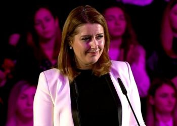 Kongresi i PS fillon punimet me “Gratë”, Manastirliu: Të përmbysim mentalitetin mbytës të dhunës ndaj gruas