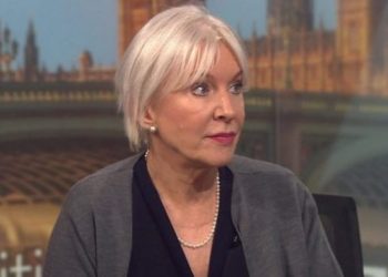 Ministrja britanike e Shëndetësisë me koronavirus: Kisha shumë kollë. Vazhdoni lani duart