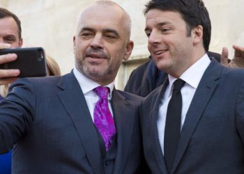 Ish-kryeministri italian, Renzi: Të bashkëjetojmë me virusin ndryshe do vdesim për bukë