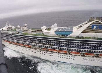 Koronavirusi!/ Izolohen mbi 3500 persona në anijen në San Francisko, disa të infektuar, Trump: Të rrinë aty!