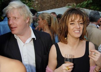 FOTOT/ Dy martesa, 3 lidhje të fshehta, së paku 5 fëmijë: Jeta ndryshe e kryeministrit britanik