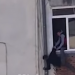I varur nga dritarja e katit të pestë, policia shpëton të riun që tentoi të hidhej nga pallati