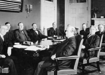 Ja si i kanë trajtuar krizat e shëndetit publik presidentët amerikanë!