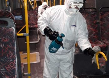 FOTO/ Frika nga koronavirusi, nis dezinfektimi i urbaneve në kryeqytet