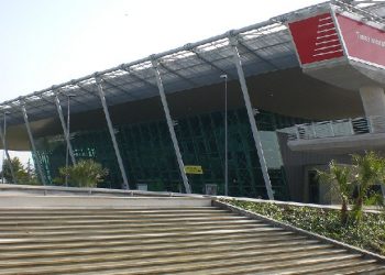 Koronavirusi/ Autoriteti i Aviacionit Civil ndalon të gjitha fluturimet nga aeroporti i Rinasit