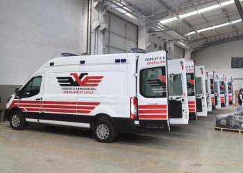Rama publikon fotot: Niset nga Turqia drejt Shqipërisë, flota e re e autoambulancave