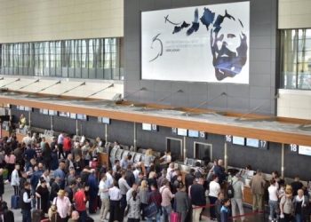 Prishtina anulon fluturimet me Italinë Veriore, ministri: Na vjen keq, por s’kemi rrugë tjetër