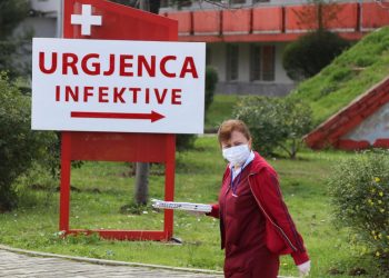 Lajm i orëve të vona: Shtohet një rast i ri me koronavirus në Shqipëri