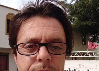 Neritan Liçaj thyen rregullat e del rrugëve: Nuk e lej vetëm Teatrin unë, se është i shenjtë!