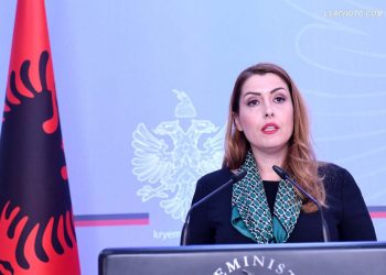 Manastirliu flet hapur për përkeqësimin e situatës: Do kemi rritje të rasteve, po punojmë për një laborator të dytë