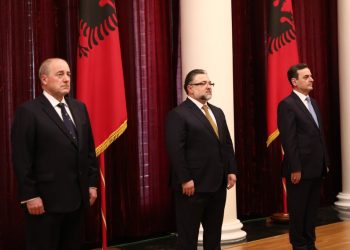 Betohen te Meta anëtarët e Gjykatës së Lartë, detaje nga ceremonia