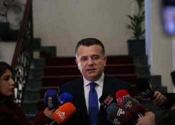 “Sot nis një javë e re e luftës”, Balla publikon videon dhe jep një mesazh: Ata që shajnë e mallkojnë do t’i…