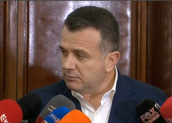 Meta zbret në shesh, Balla: Garë e brendshme brenda opozitës për lidershipin e saj, për dekretin …