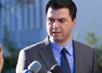 Nga “kaçurreli i fëmrave” te “kërpërata”/ Kur Basha “mburrej” për listën e tij të deputetëve (VIDEO)