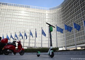 Pandemia zhvendos fondet në buxhetin e BE, përfshihen edhe 100 mln eurot e parashikuara për rindërtimit në Shqipëri