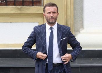 Braçe “shpërthen” ndaj pasanikëve shqiptarë dhe u tregon shembullin e të huajve