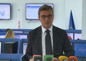 “751 thirrje vetëm për koronavirusin në numrin 127”/ Drejtori i Urgjencës Kombëtare: Ndiqni këshillat e mjekëve