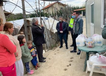 Vijon shpërndarja e ndihmave, Veliaj: Qëndroni në shtëpi, do jua dërgojmë ne pakot ushqimore
