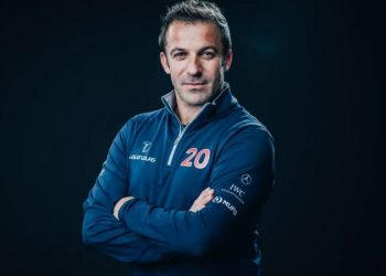 Legjenda e Juventusit, Alessandro Del Piero publikon një foto solidarizuese nga Tirana