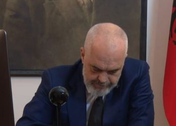 “Komunikim urgjent për hallet e luftës” Rama nis telefonatat LIVE me qytetarët