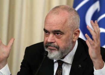 Rama: Në këtë luftë jemi vetëm, kemi njeri-tjetrin dhe Zotin