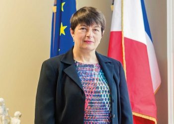 Ambasadorja franceze në Kosovë: Presim heqjen e plotë të taksës. Kushtet për vizat nuk janë përmbushur