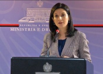 Koronavirusi/ Gjonaj: Tre formularët që do plotësojnë 600 të dënuarit që do lënë qelitë